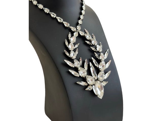 Dynasty Étoile - Titan Infinity Crystal Necklace