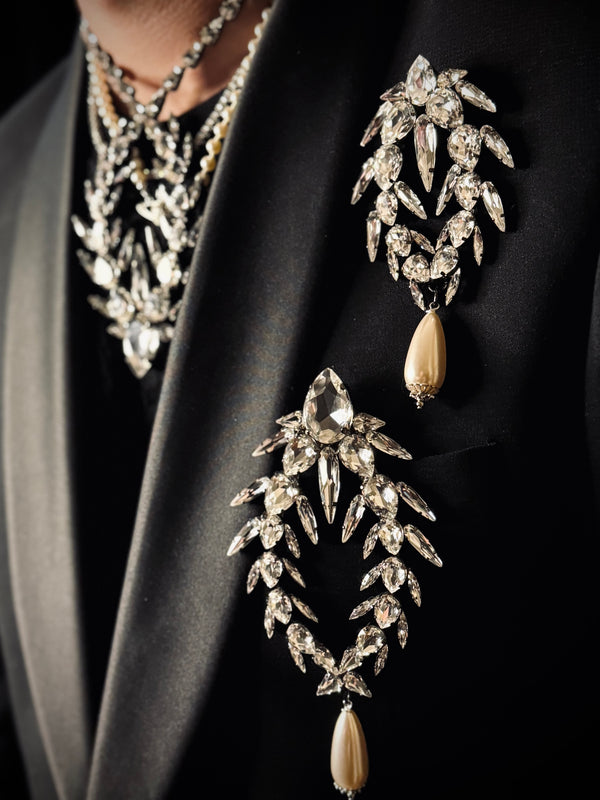 STELLAR TITAN CRYSTAL BROOCH