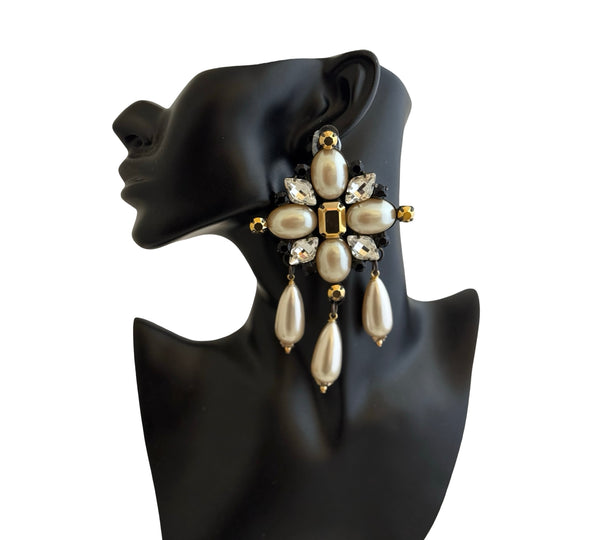 LA CROIX VINTAGE GOLDEN PEARL EARRINGS