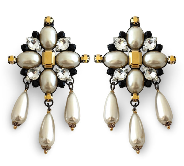 LA CROIX VINTAGE GOLDEN PEARL EARRINGS