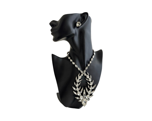 Dynasty Étoile - Titan Infinity Crystal Necklace