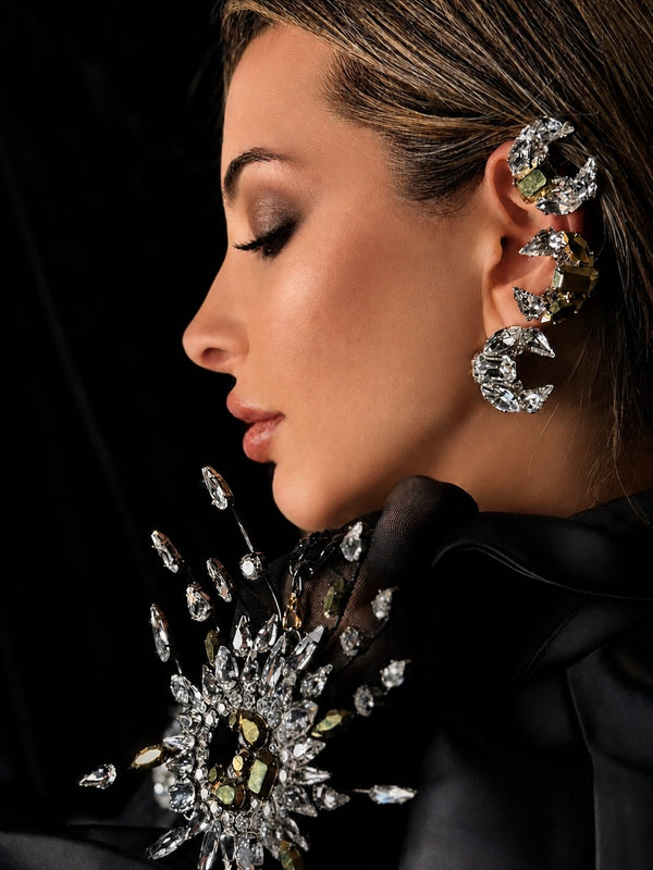 LUNAR DYNASTY - LUNE STUDS