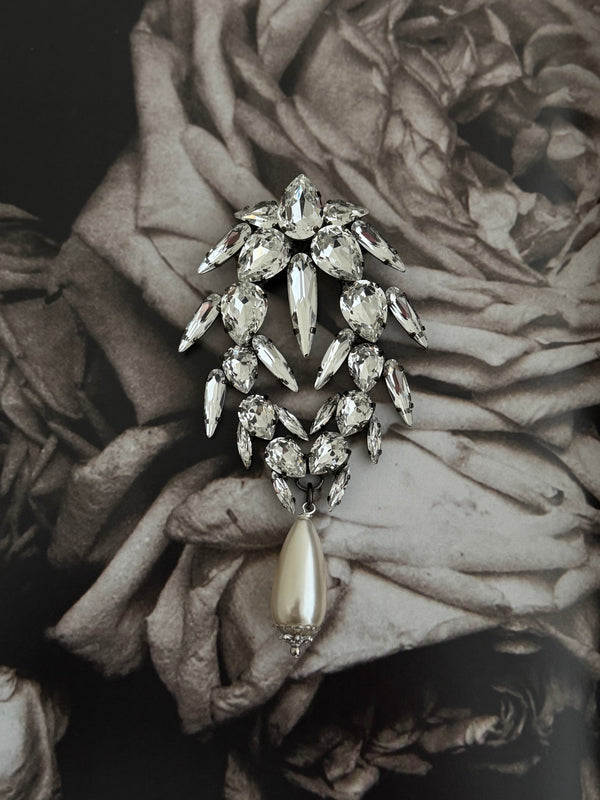 STELLAR TITAN CRYSTAL BROOCH