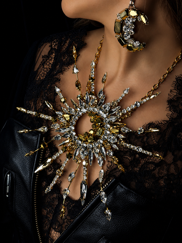 LUNAR DYNASTY - SOLUNAR SIREN CRYSTAL BURST NECKLACE