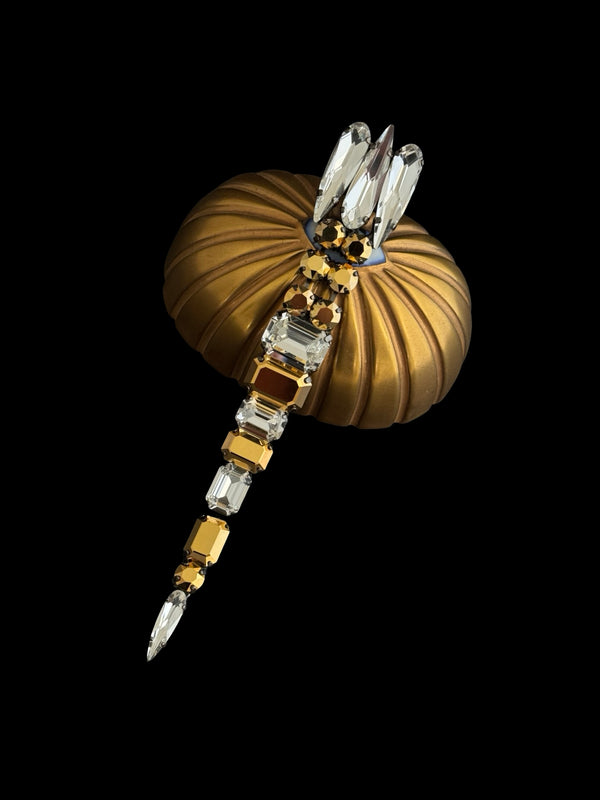 DYNASTY AURUM TITANIDE QUEEN EARRINGS