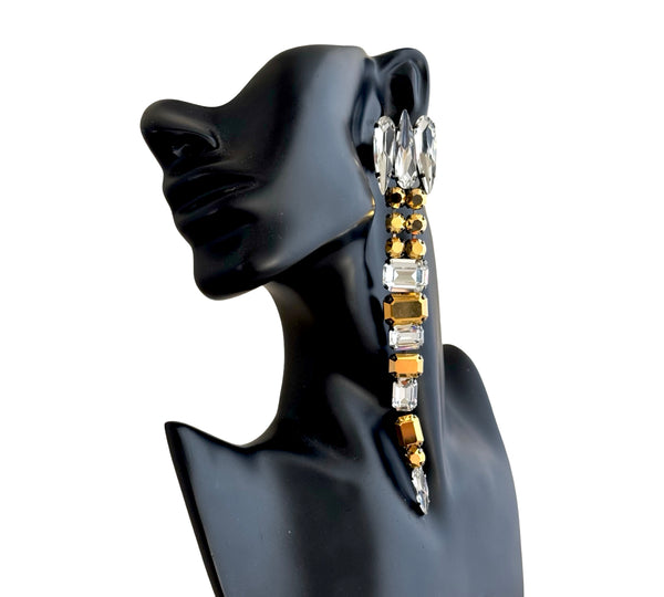 DYNASTY AURUM TITANIDE QUEEN EARRINGS