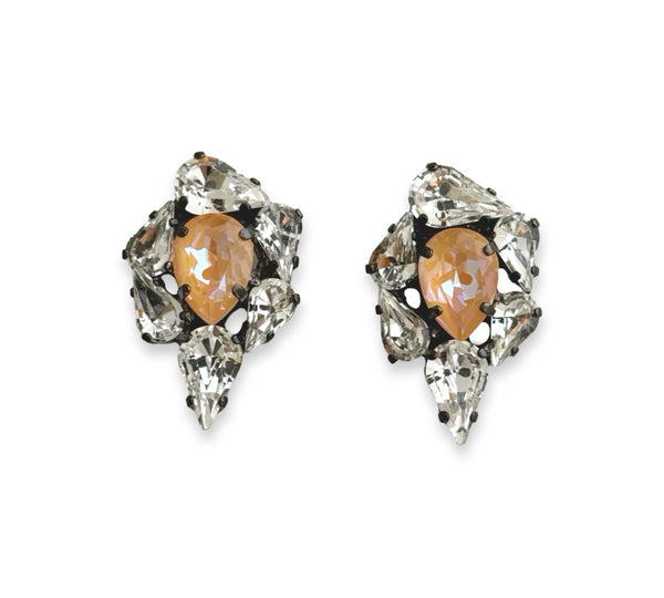 Dynasty Verona Peach Studs