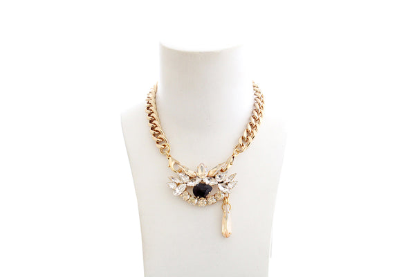 LUMIERE DYNASTY GOLD CRYSTAL EYE NECKLACE