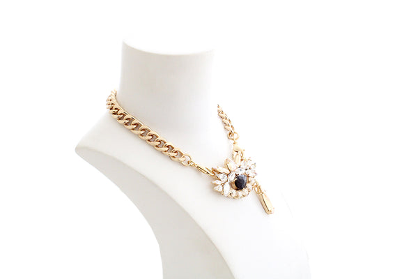 LUMIERE DYNASTY GOLD CRYSTAL EYE NECKLACE