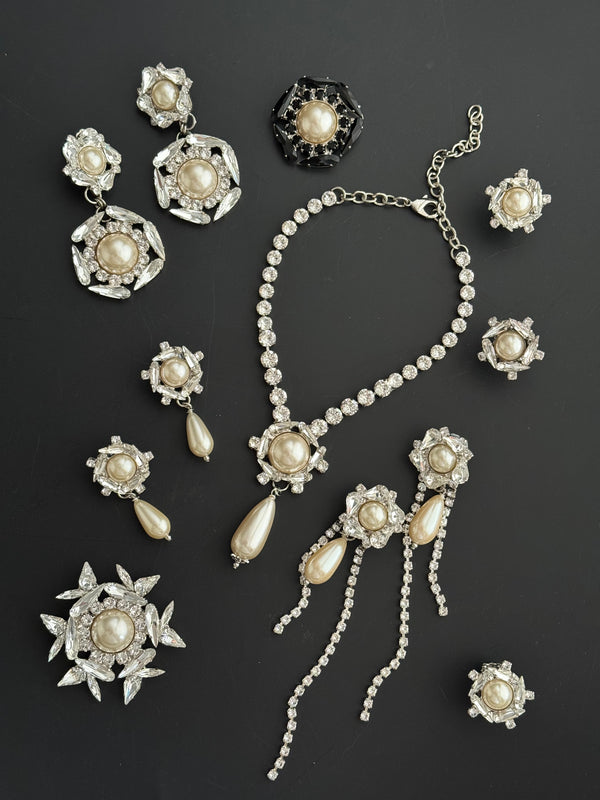 Crystal Pearl Universe - Galaxy Flower Brooch