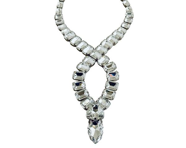 THE BAROQUE MUSE INFINITY NECKLACE