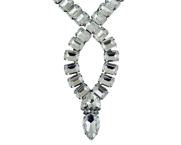 THE BAROQUE MUSE INFINITY NECKLACE