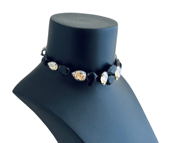 MIDNIGHT MUSE VEYLA JET & GOLD CHOKER