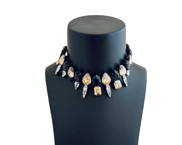 MIDNIGHT MUSE ELIZA JET & GOLD CHOKER