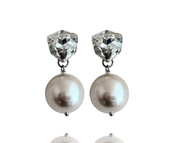 MIDNIGHT MUSE TRILLIANT PEARL DROPS