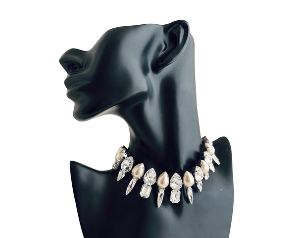 MIDNIGHT MUSE ELIZA CRYSTAL & PEARL CHOKER