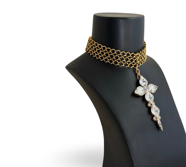 GOLD CHAINMAIL CHOKER WITH CROSS - SS26JU