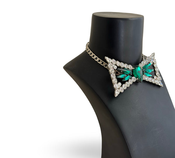 SILVER EMERALD BOW TIE NECKLACE - SS26JU