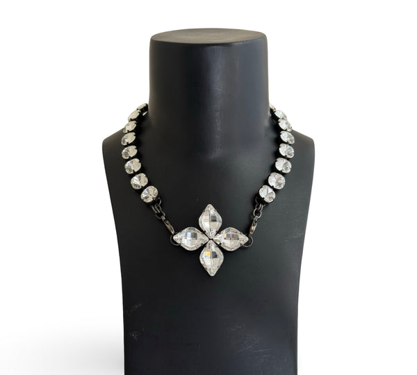 BAROQUE FLOWER CROSS CHOKER - SS26JU