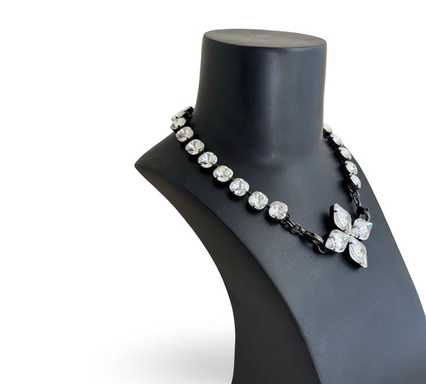 BAROQUE FLOWER CROSS CHOKER - SS26JU