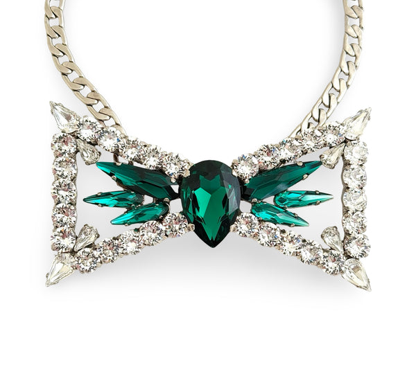 SILVER EMERALD BOW TIE NECKLACE - SS26JU