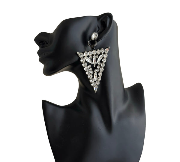 TRIANGLE MUSE CHANDELIERS - SS26JU