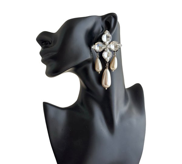 CRYSTAL PEARL DROP CHANDELIERS - SS26JU