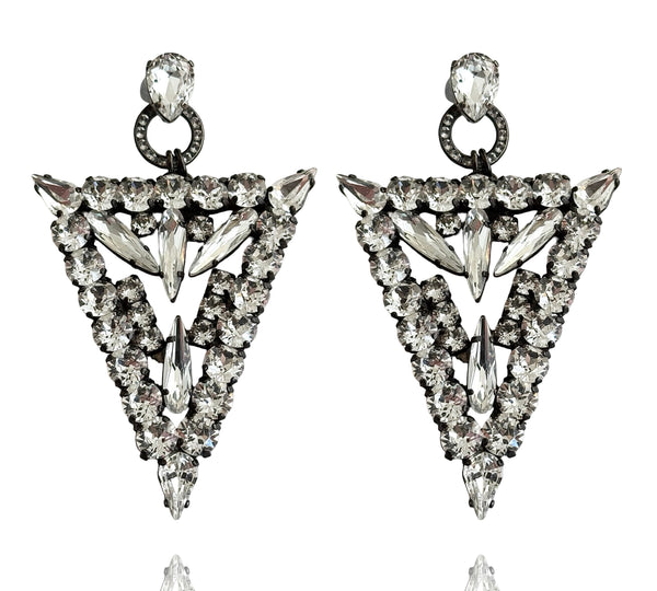 TRIANGLE MUSE CHANDELIERS - SS26JU