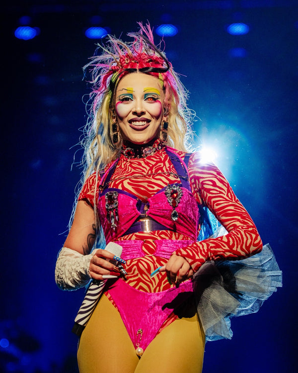 BROOCH DYNASTY SAFETY PIN PEARL GOLD TRINITY