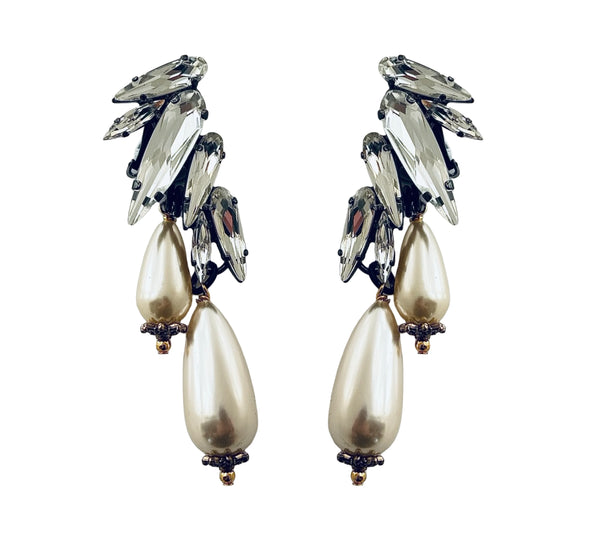 MIDNIGHT MUSE ICCARIA PEARL TWIN DROPS