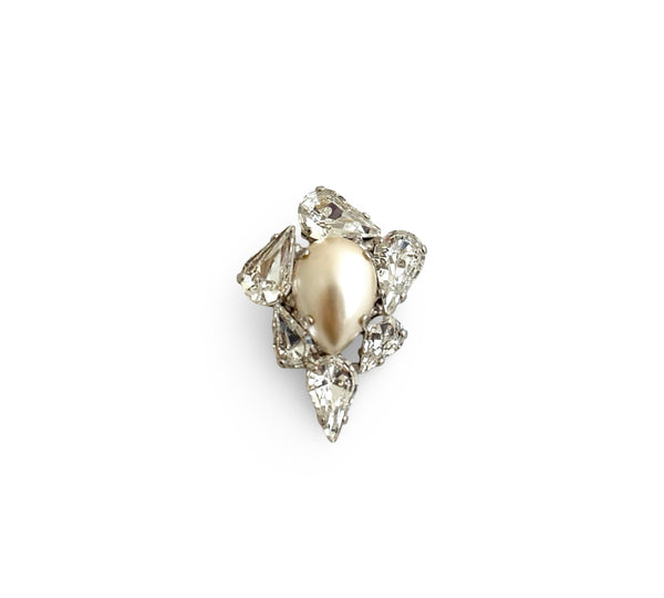 BROOCH DYNASTY PEARL MARY PIN