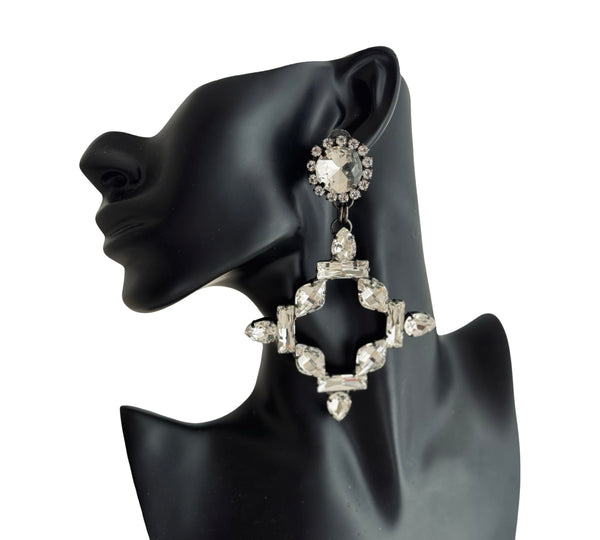 THE BAROQUE MUSE REIGN DROP EARRINGS