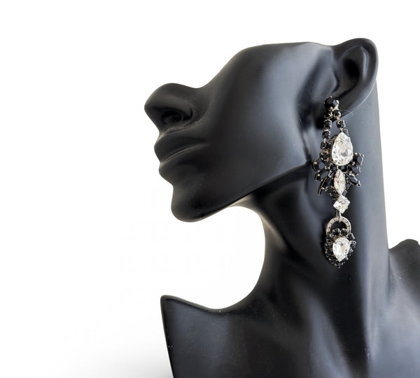 BUTTERFLY CHANDLIER EARRINGS - SS26OC