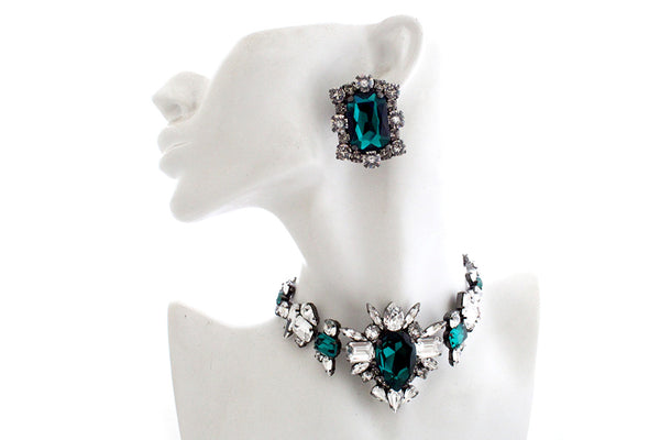 Dynasty Elizabeth Emerald Choker