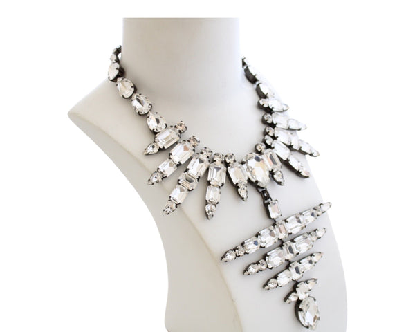 MUSE DYNASTY CRYSTAL NECKLACE