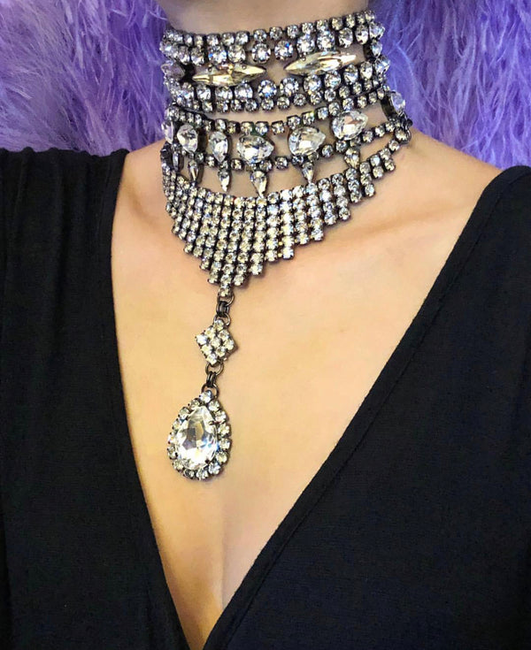 DYNASTY CRYSTAL SCARF CHOKER