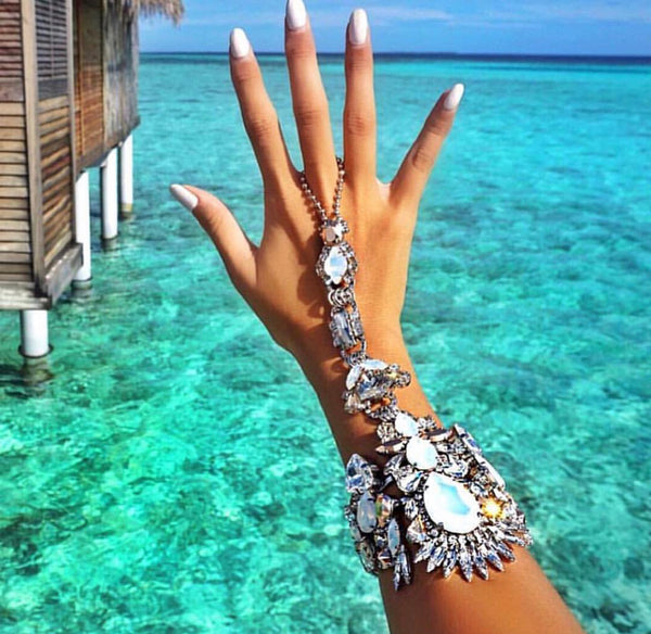 WHITE LIGHT FOOT JEWELS
