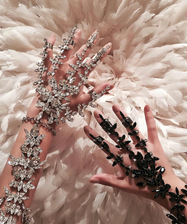 TITAN CRYSTAL GLOVE